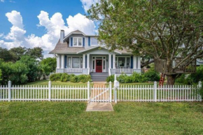 Remodeled Historic Rockport Home with 2 Masters